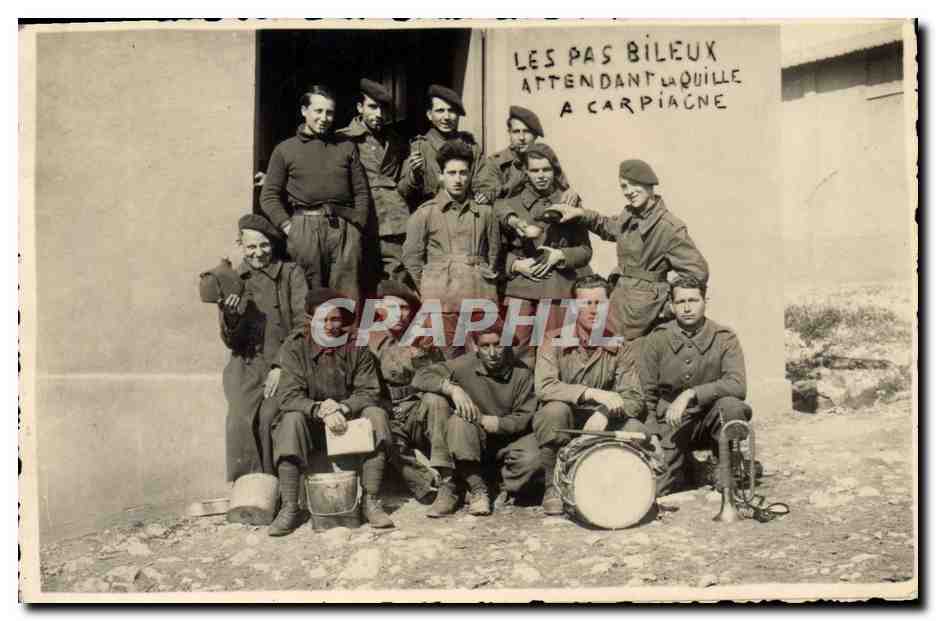 Les Pas Bileux attendant la quille à Carpiagne — CPAPHIL