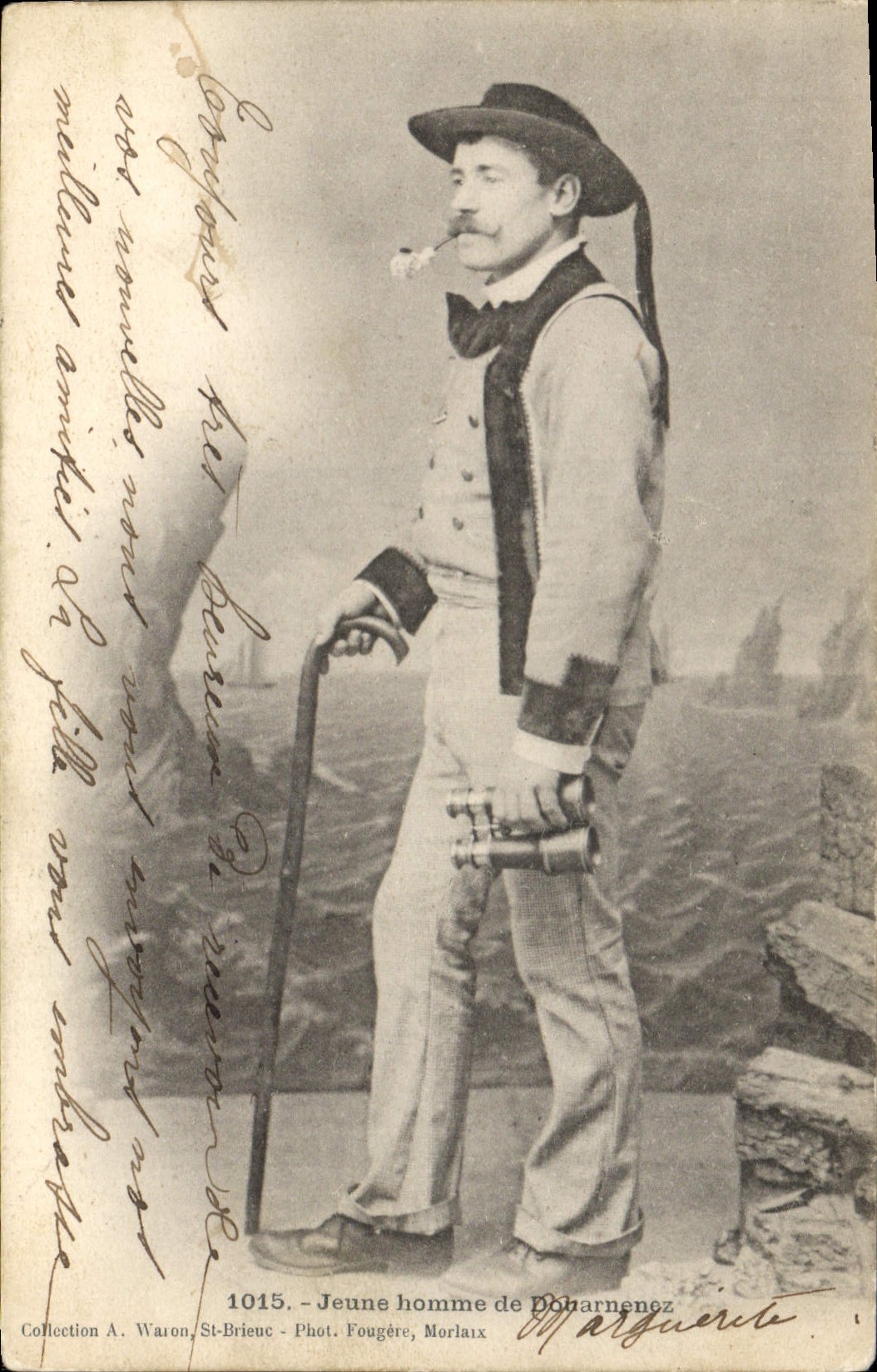 CPA Folklore Jeune homme de Douarnenez