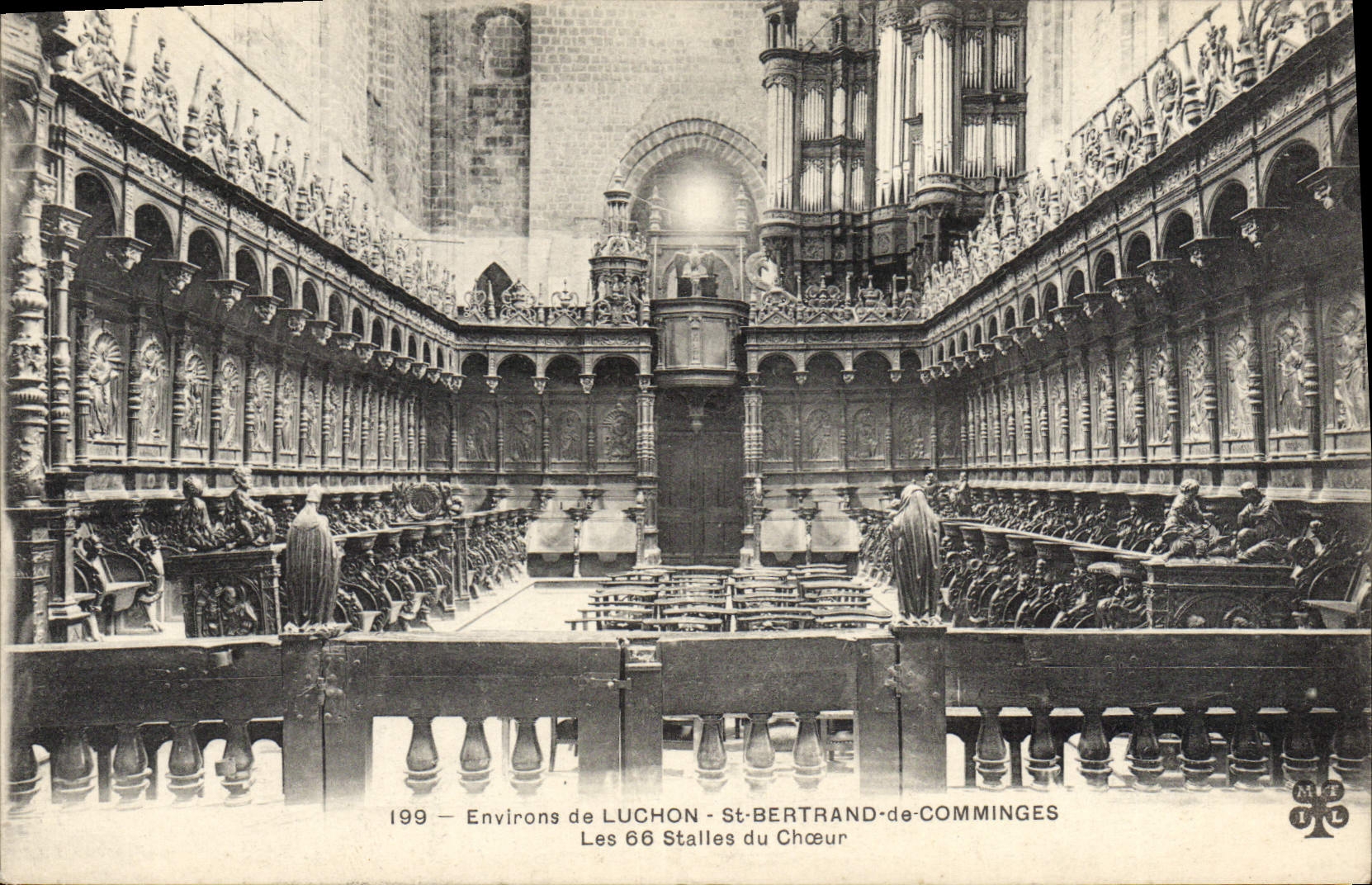 CPA Orgue Environs de Luchon St Bertrand de Comminges LEs 66 stalles du choeur