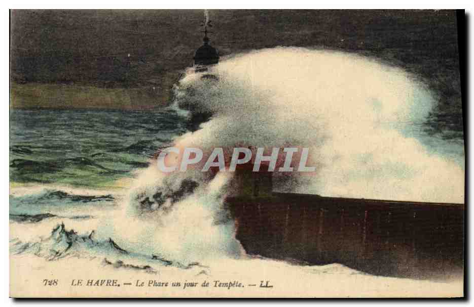 CPA Phare un jour de tempete Le Havre