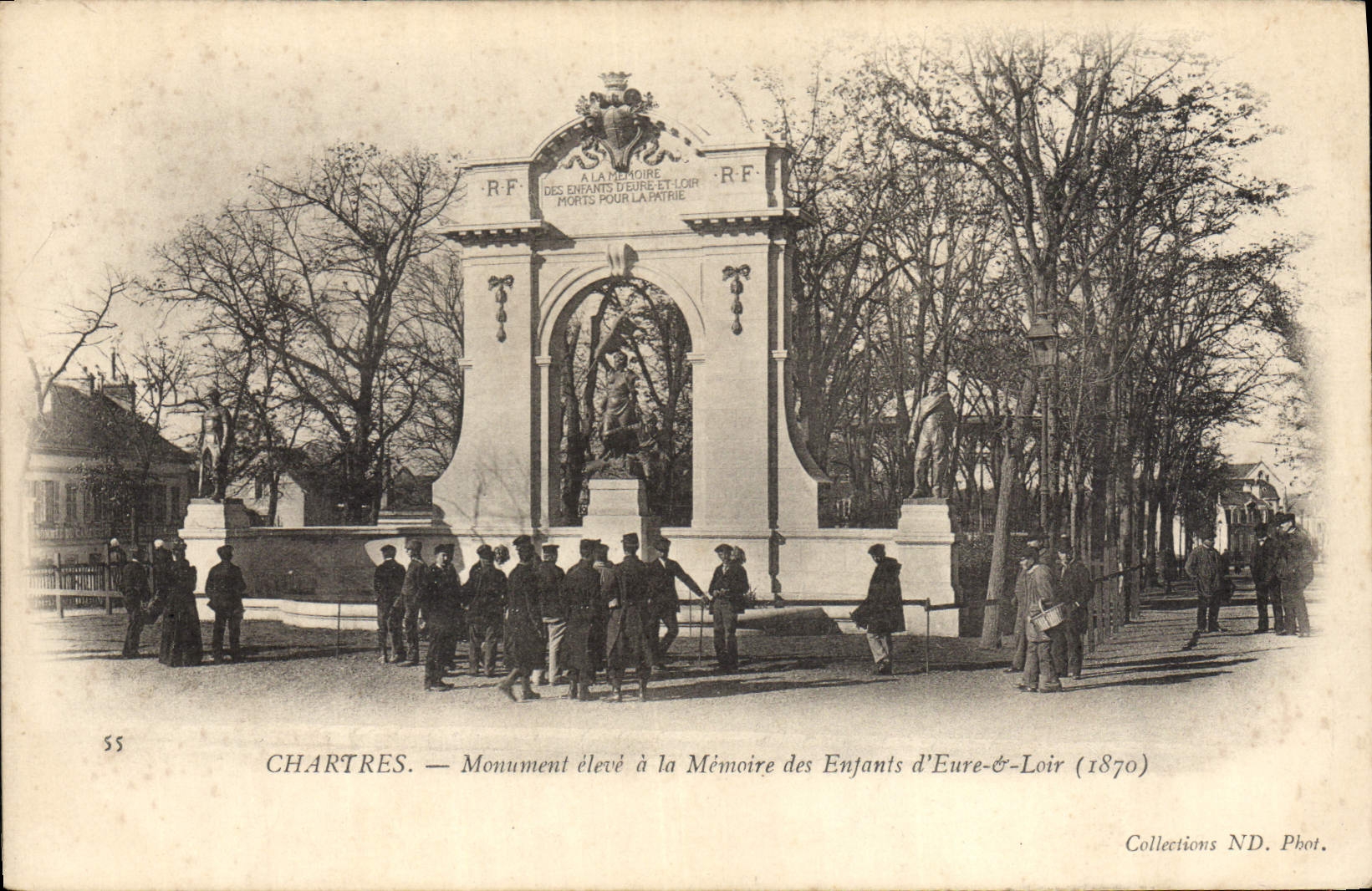 Chartres — Monument élevé à la Mémoire des Enfants d'Eure-et-Loir (1870)