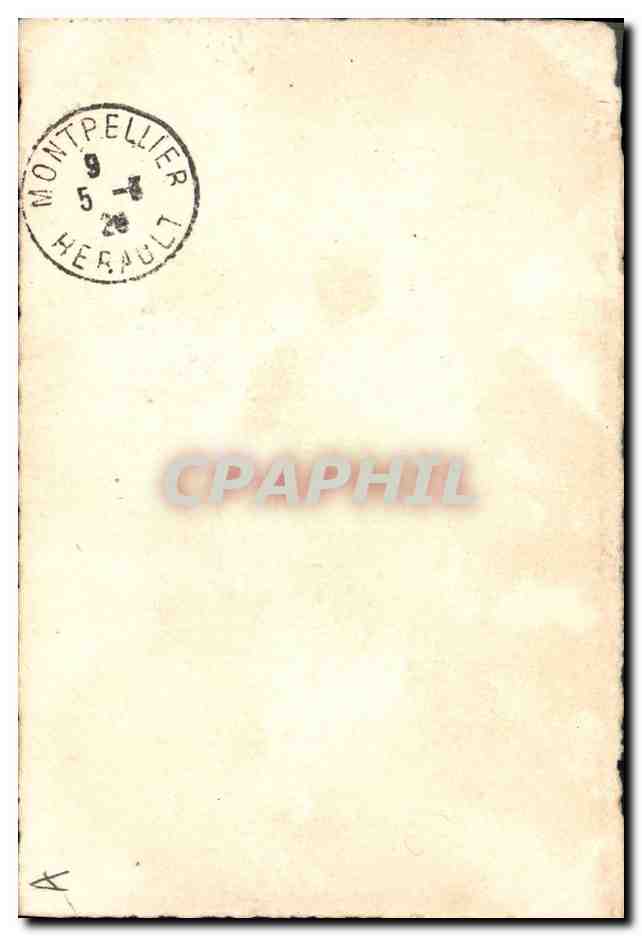 Femme en robe de cour — style XVIIIe siècle — éditeur non identifié — Achterkant