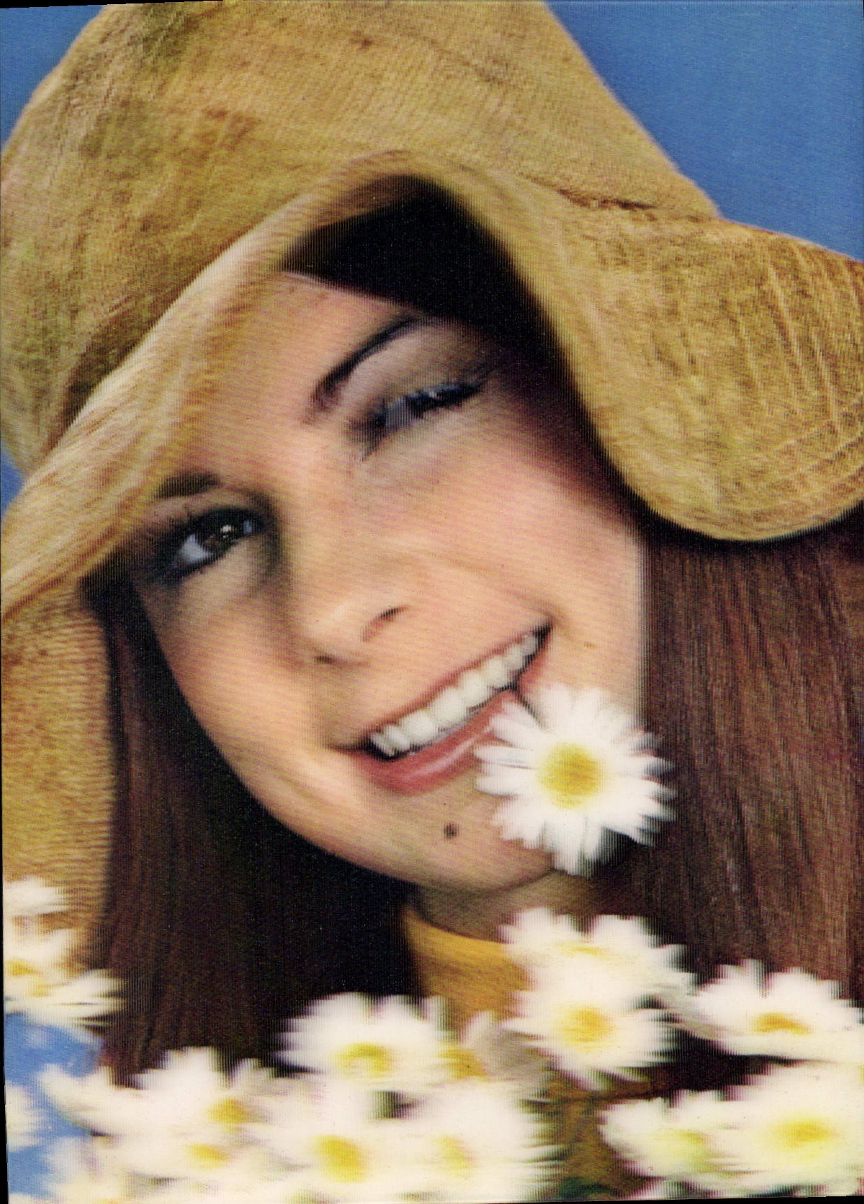 Femme souriante avec chapeau — fleurs de marguerites — Toppan Top Stihero AG, Zurich
