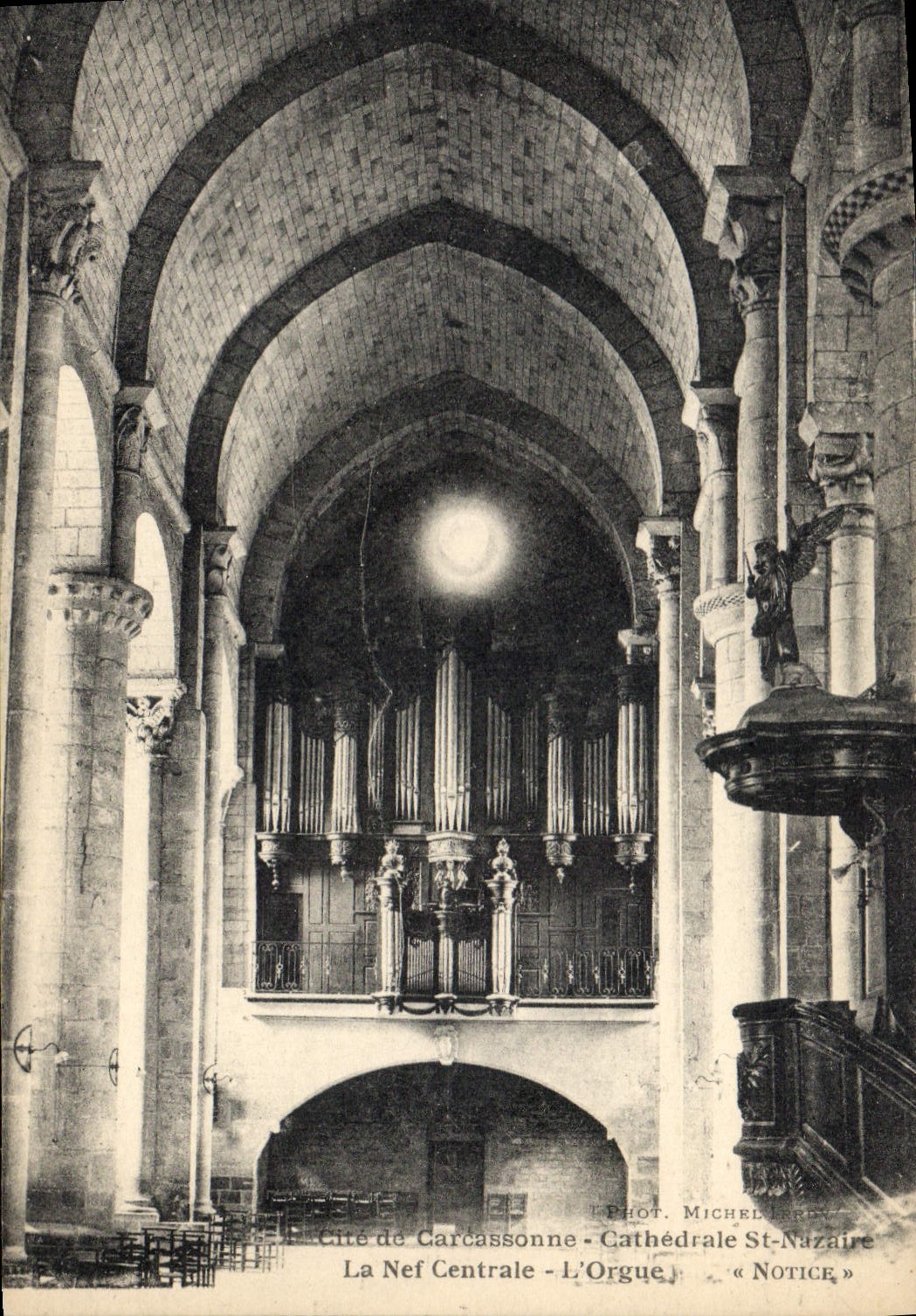 CPA Orgue Cite de Carcassonne Cathedrale St Nazaire La nef centrale 