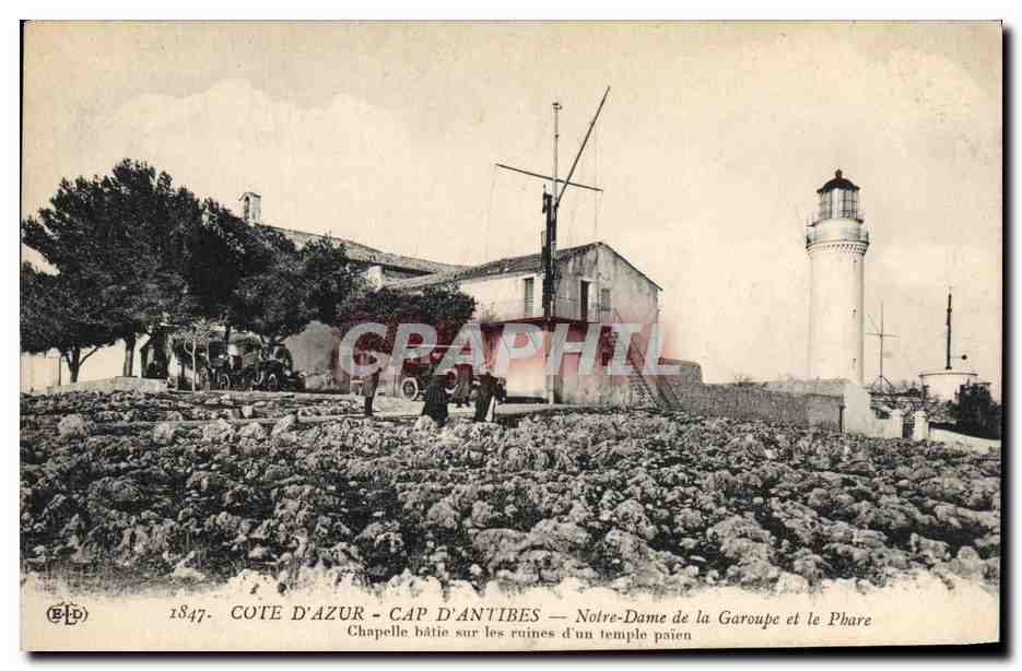 Côte d'Azur - Cap d'Antibes — Notre-Dame de la Garoupe et le Phare — Chapelle bâtie sur les ruines d'un temple païen