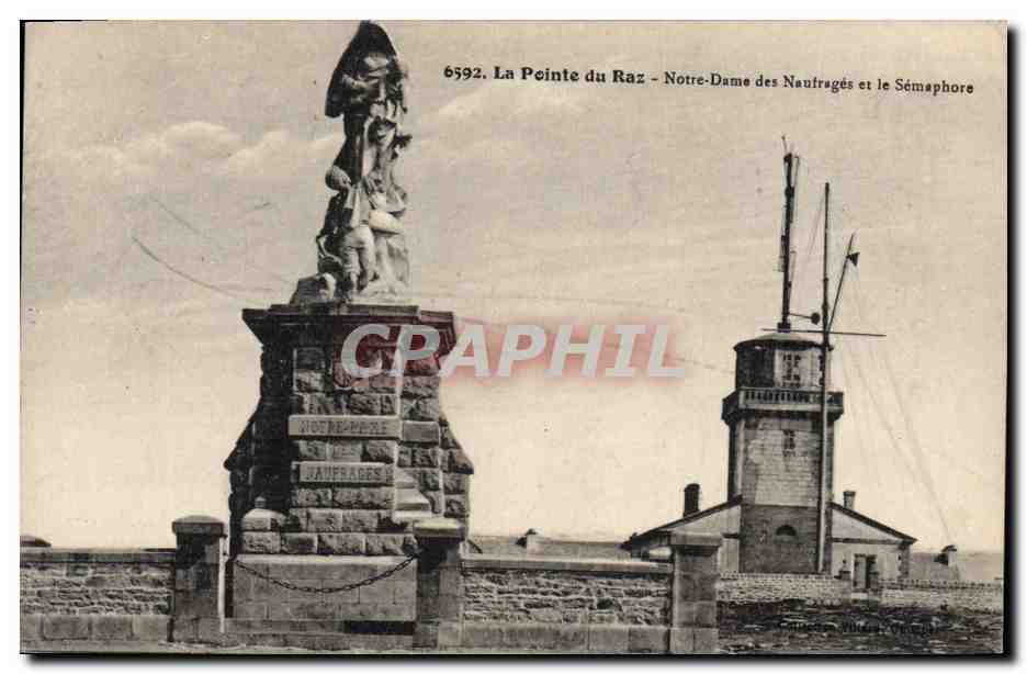 CPA La Pointe du Raz Notre Dame des Naufrages et le Semaphore 