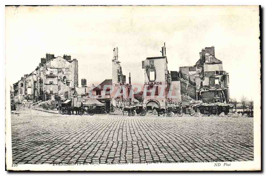 CPA Militaria Evenements de 1871 Saint Cloud incendie par les Prussiens 