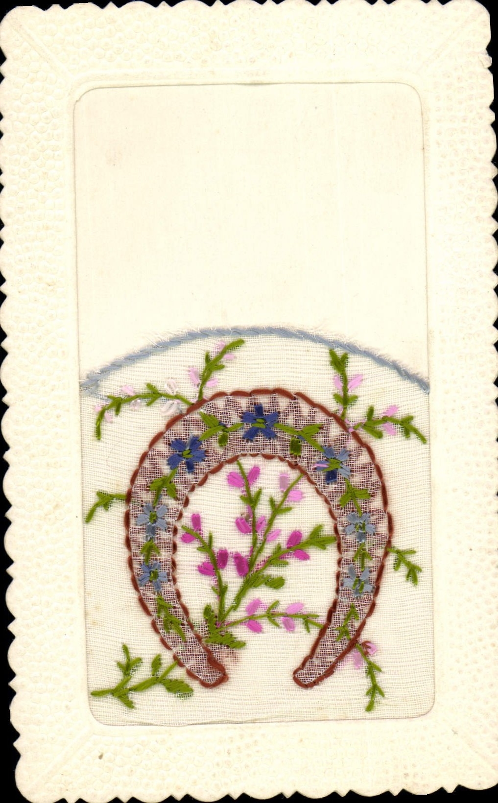 CPA Fantaisie Toilee Fleurs Fer a cheval