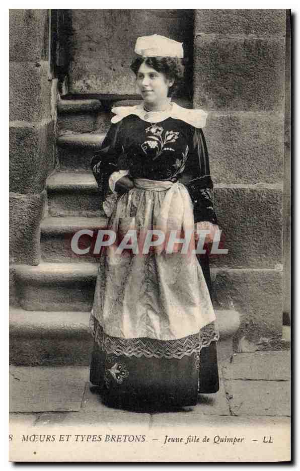 CPA Folklore Jeune fille de Quimper