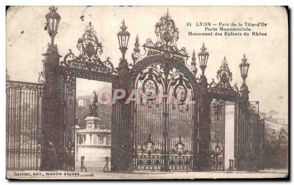 CPA Lyon Parc de la Tete d'or Porte monumentale Monuments des enfants du Rhone