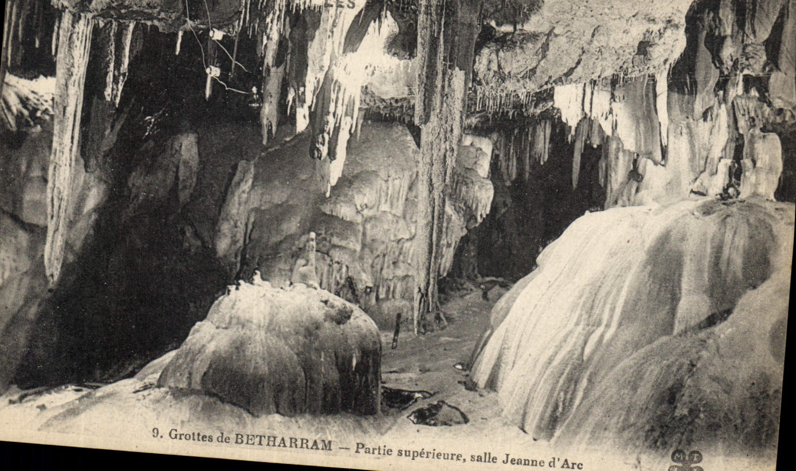 Grottes de BETHARRAM — Partie supérieure, salle Jeanne d'Arc — n°9