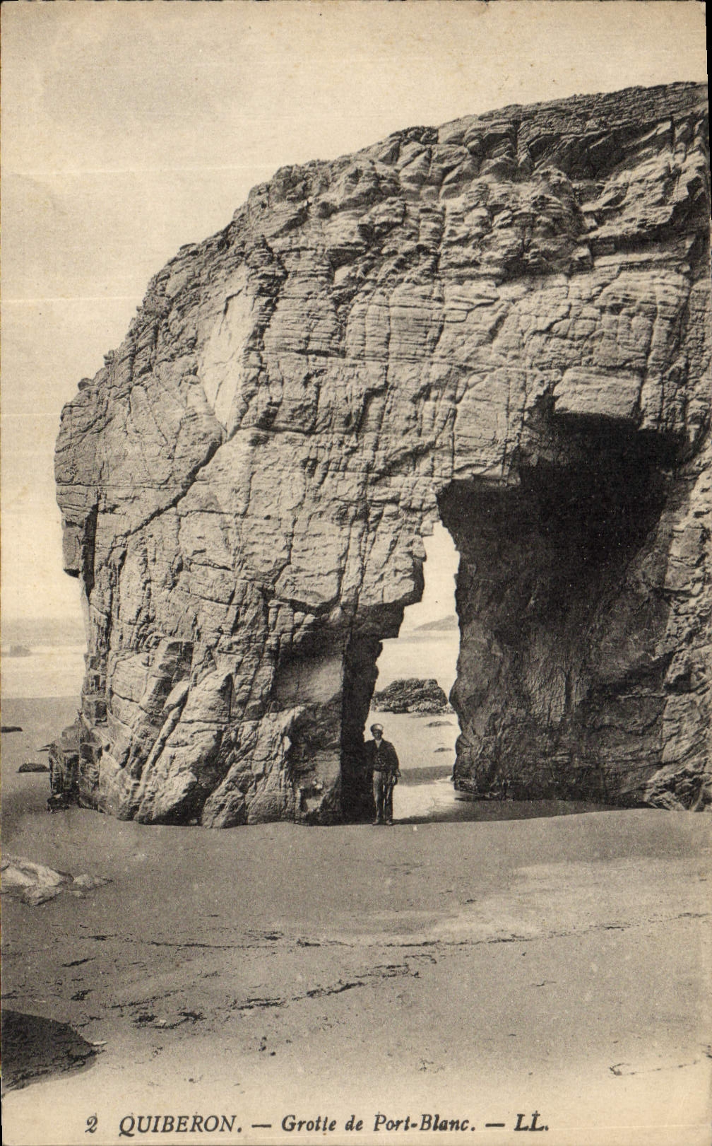 Quiberon — Grotte de Port-Blanc — LL.