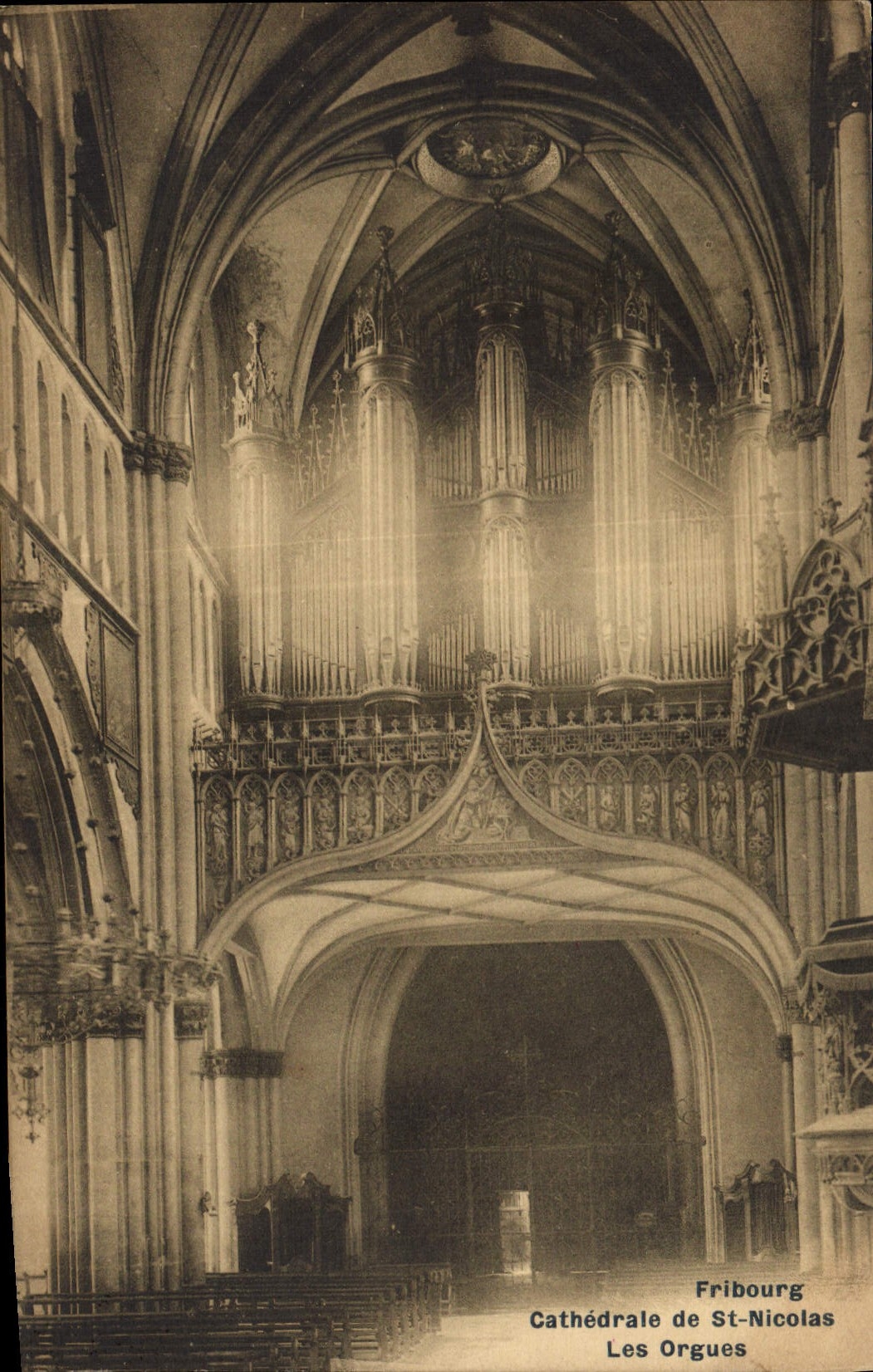 Cathédrale de St-Nicolas — Les Orgues — Papéterie J. C. Meyer, Fribourg — n°39