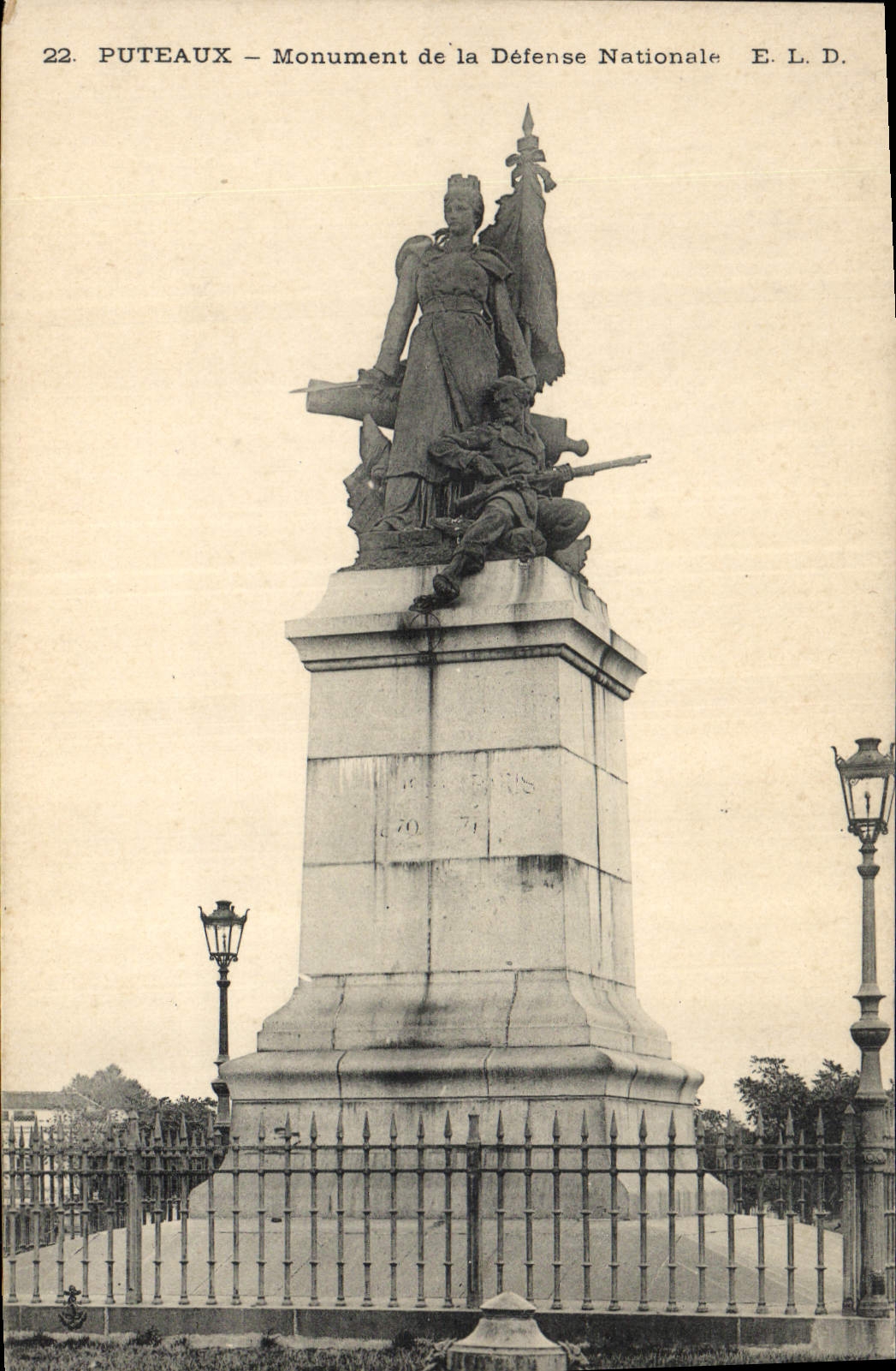 Puteaux — Monument de la Défense Nationale — E. L. D.
