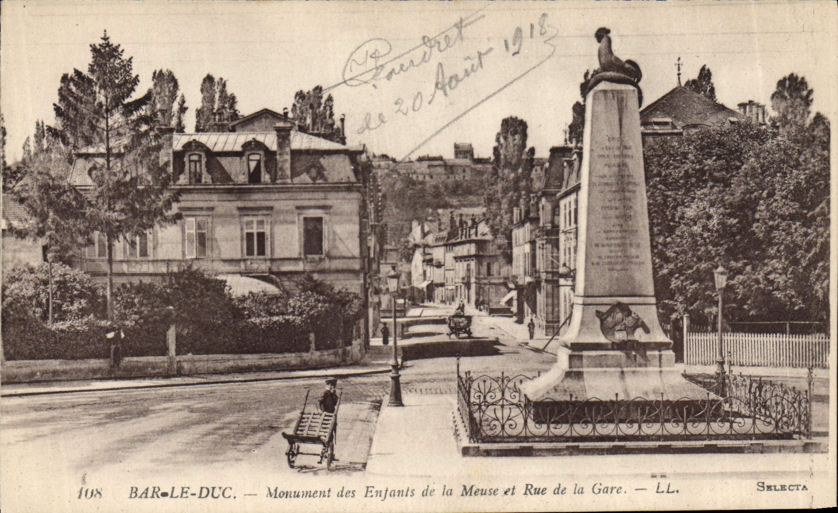 BAR-LE-DUC — Monument des Enfants de la Meuse et Rue de la Gare — Selecta