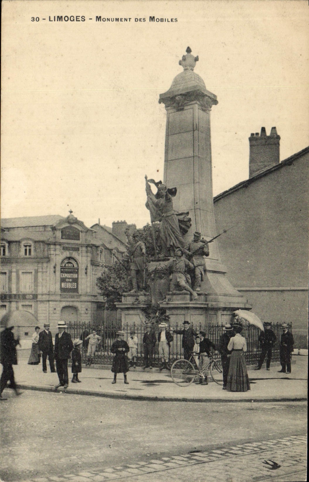 Limoges - Monument des Mobiles — Exposition de Neubles — éditeur inconnu, n° 30