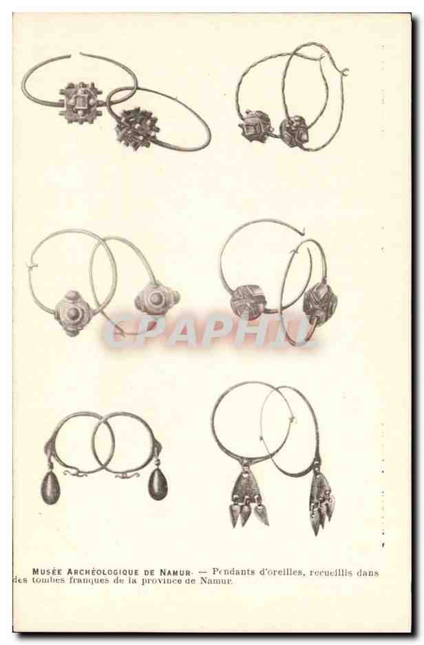 Pendants d'oreilles — Musée Archéologique de Namur — éditeur non visible