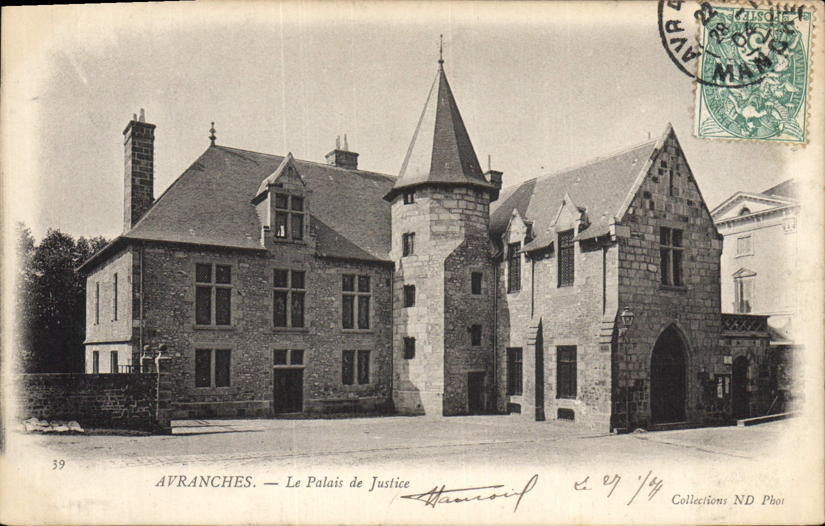 Avranches — Le Palais de Justice — Collections ND Phot