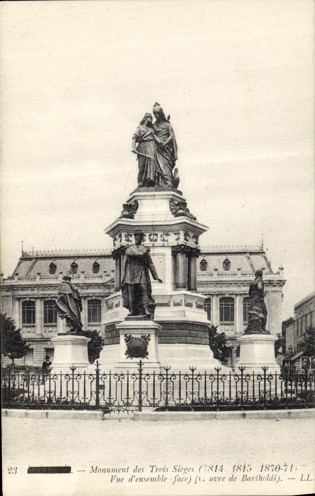 Monument des Trois Sièges — Vue d'ensemble (face) — œuvre de Bartholdi — n°23