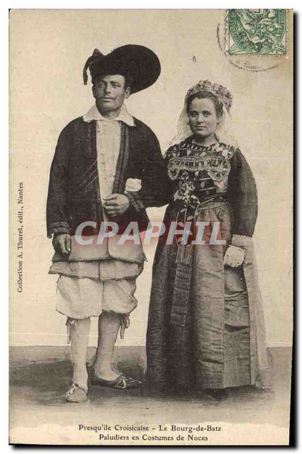 CPA Folklore Presuqu'ile Croisicaise Le Bourg de Batz Paludiers en costumes de noces Mariage 
