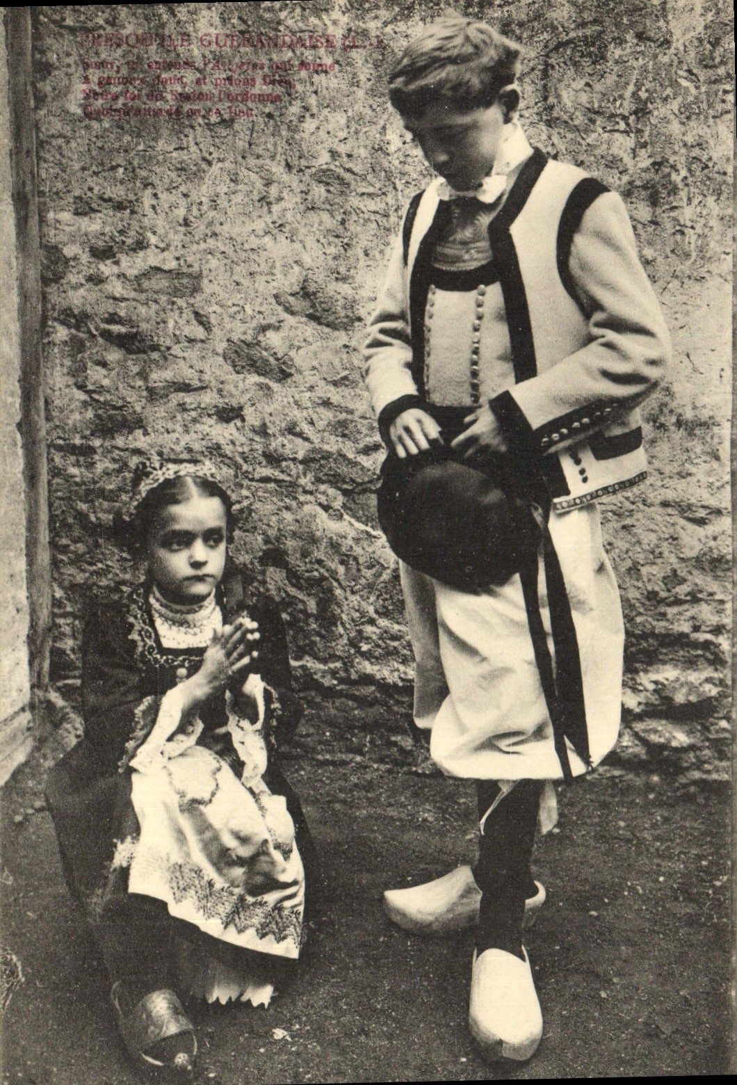 CPA Folklore Presqu'Ile Guerandaise Guerande Enfants 