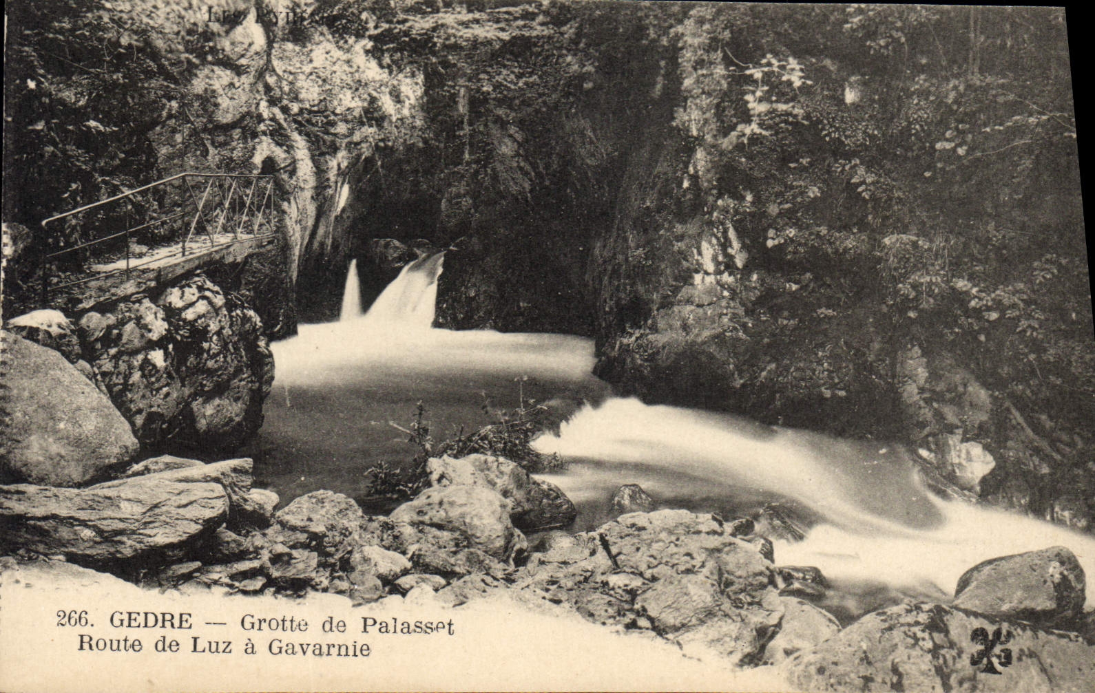 Grotte de Palasset — Route de Luz à Gavarnie — GEDRE, n°266