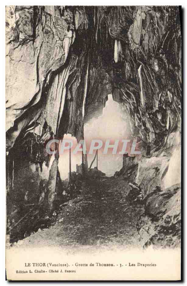 CPA Grotte Grottes Le Thor Grotte de Thouzon Les draperies