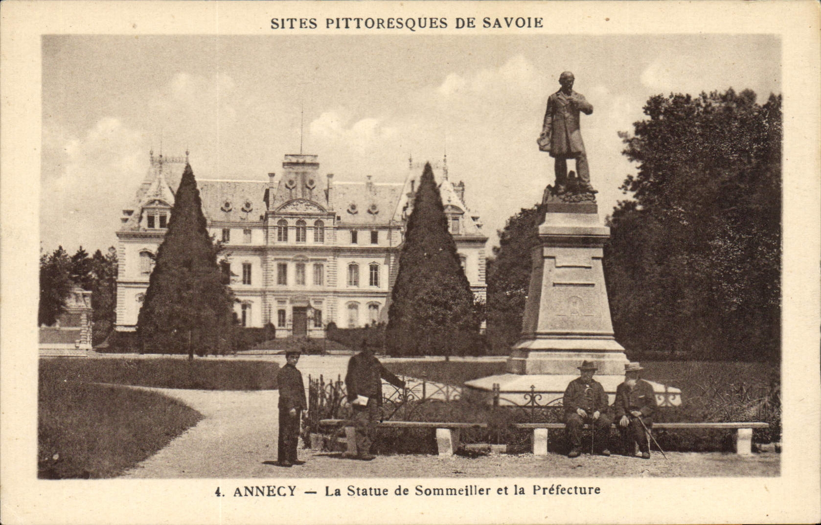 CPA Annecy La statue de Sommeiller et le Prefecture 