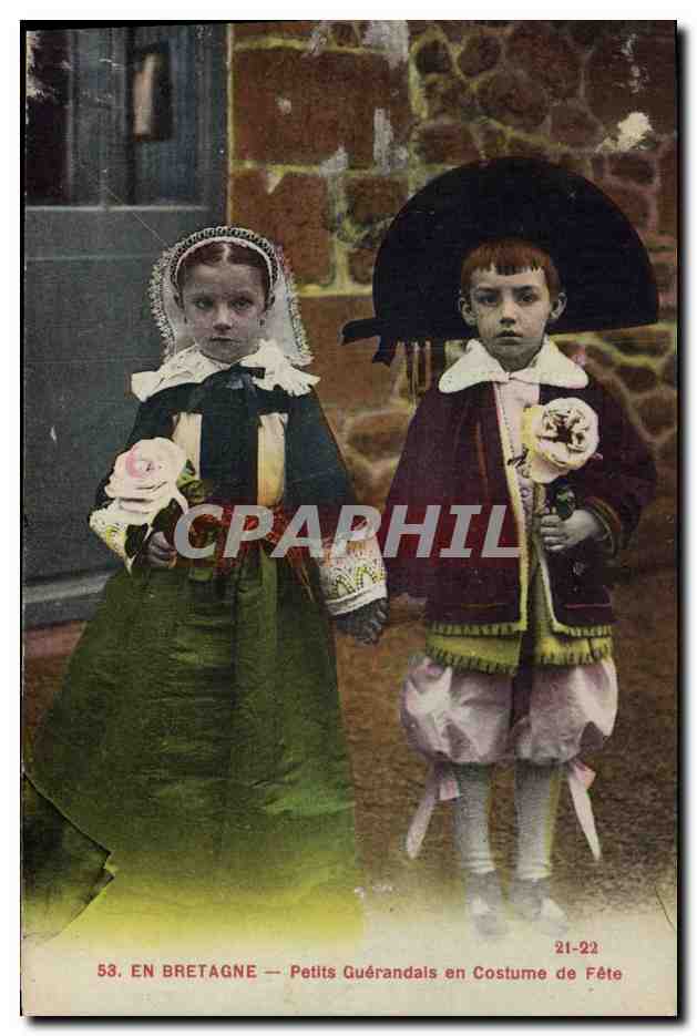 CPA Folklore Enfants Bretagne Petits Guerandais en costume de fete
