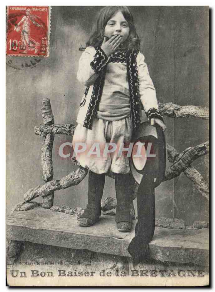CPA Folklore Bretagne Enfant 