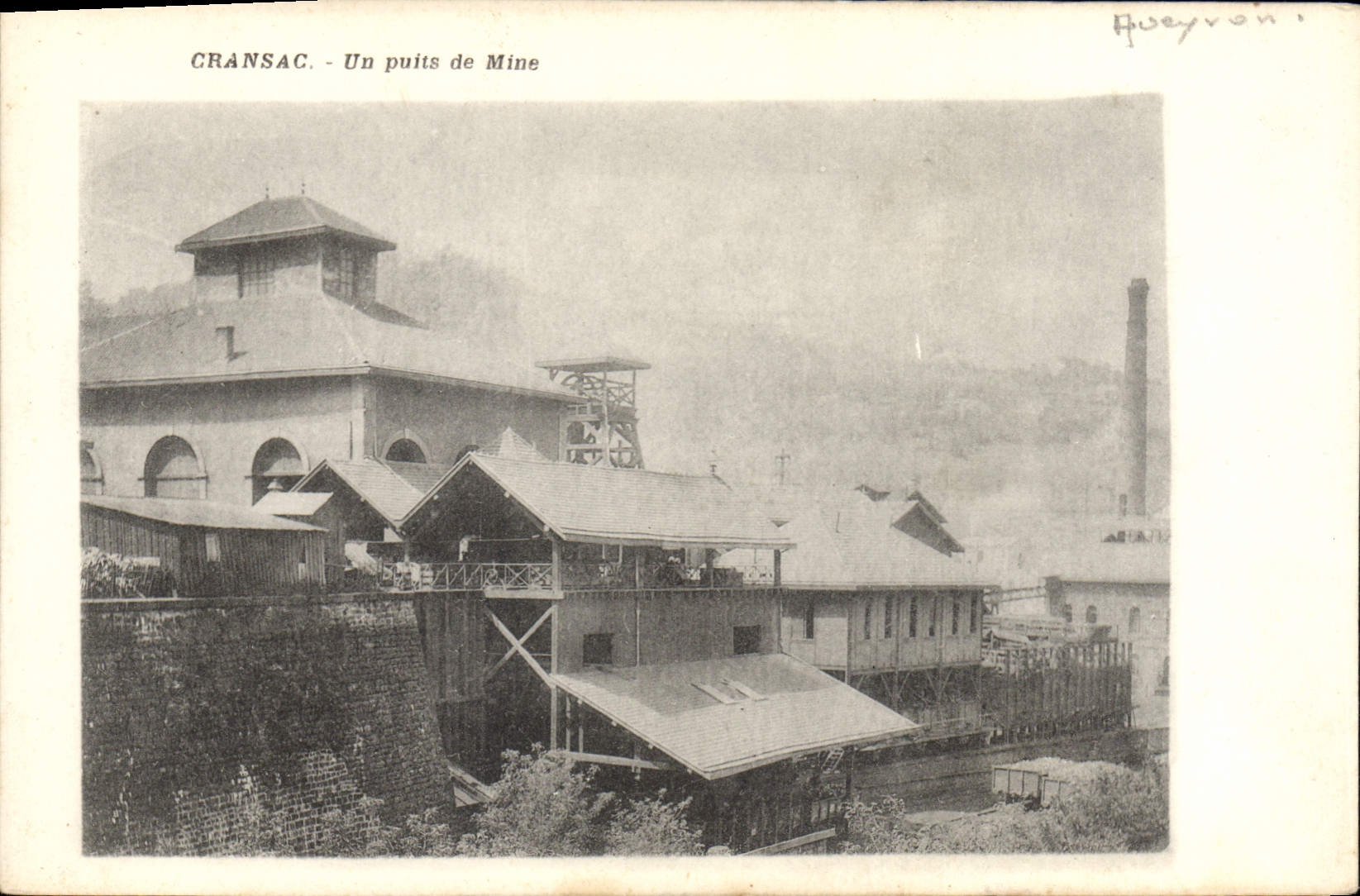 CPA Mine Mines Cransac Un puits de mine