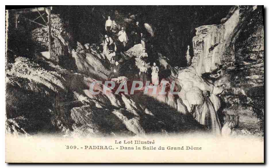 CPA Grotte Grottes Padirac Dans la salle du grand dome