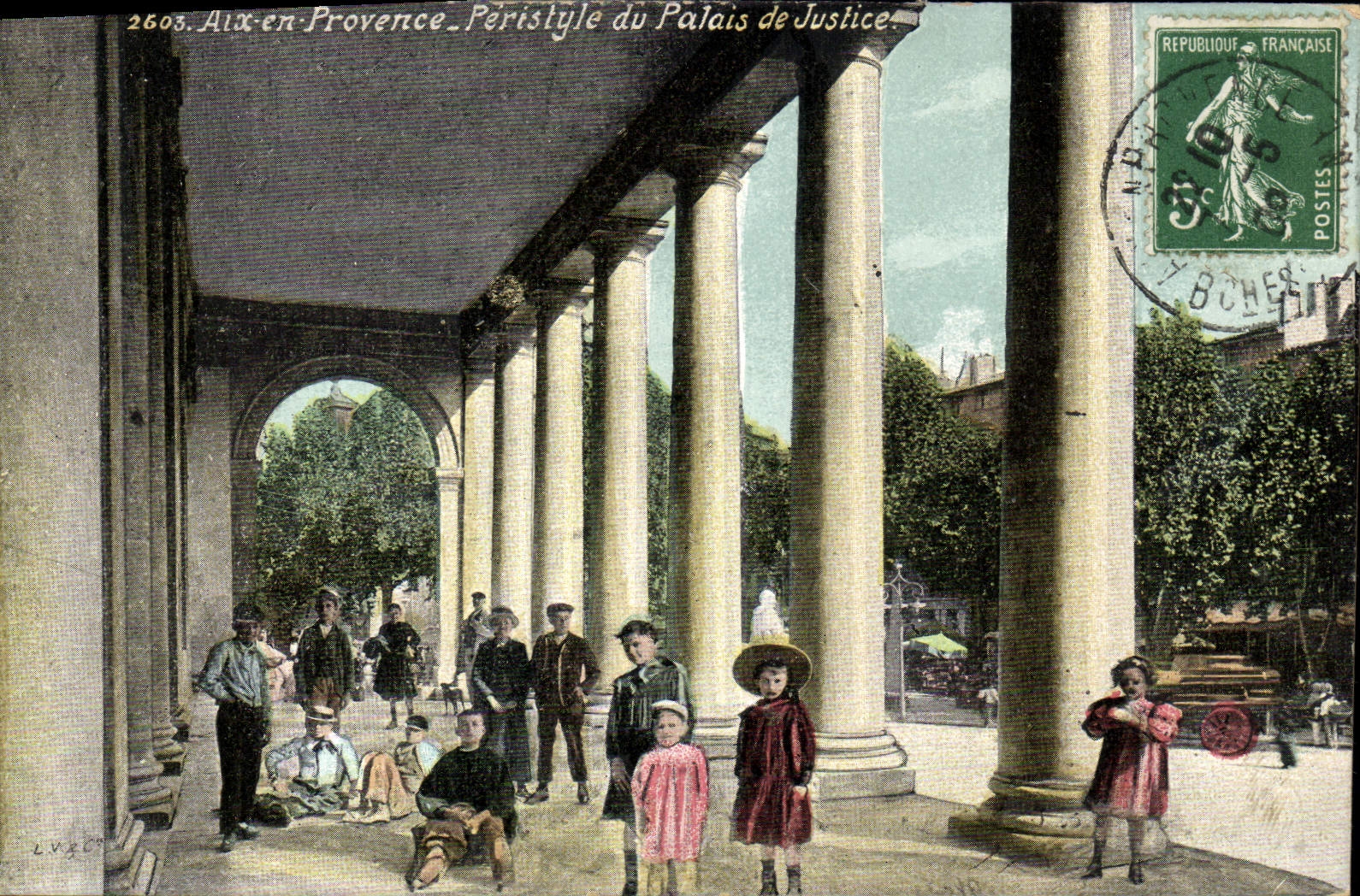 Aix-en-Provence — Peristyle du Palais de Justice — LVGCO