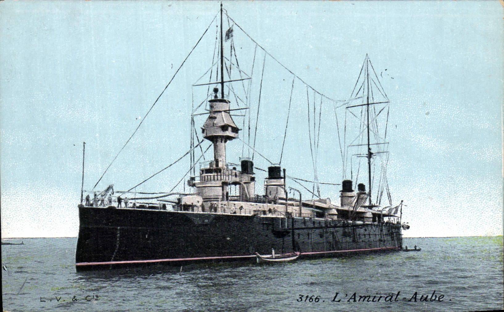 CPA Bateau de Guerre Amiral Aube 