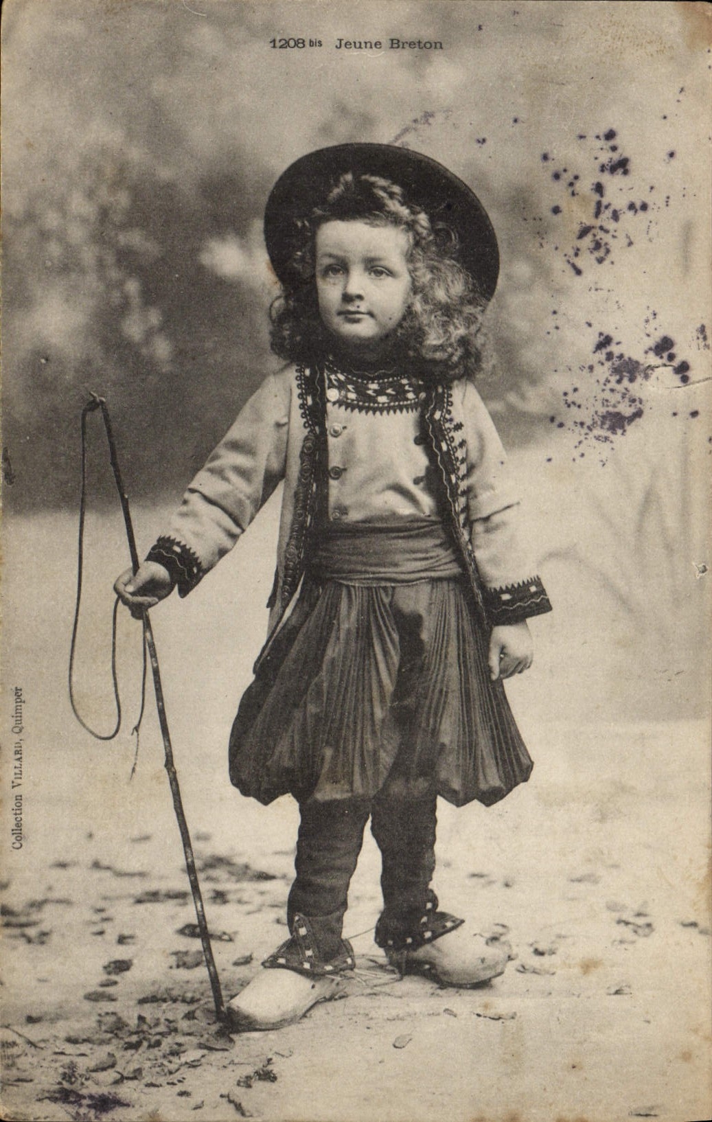 CPA Folklore Jeune Breton Enfant