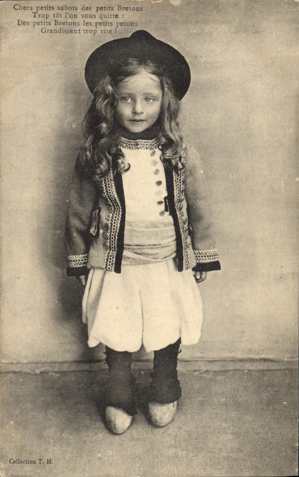 CPA Folklore Enfant Bretagne