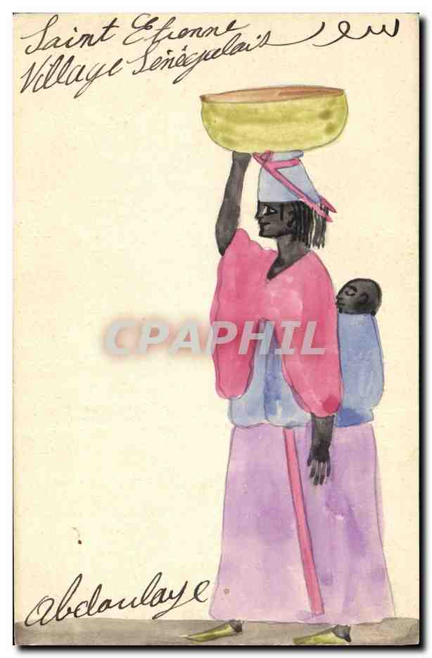 Femme portant un panier sur la tête — Saint Efonne, Village Sérakpelaïs — Abdoulaye