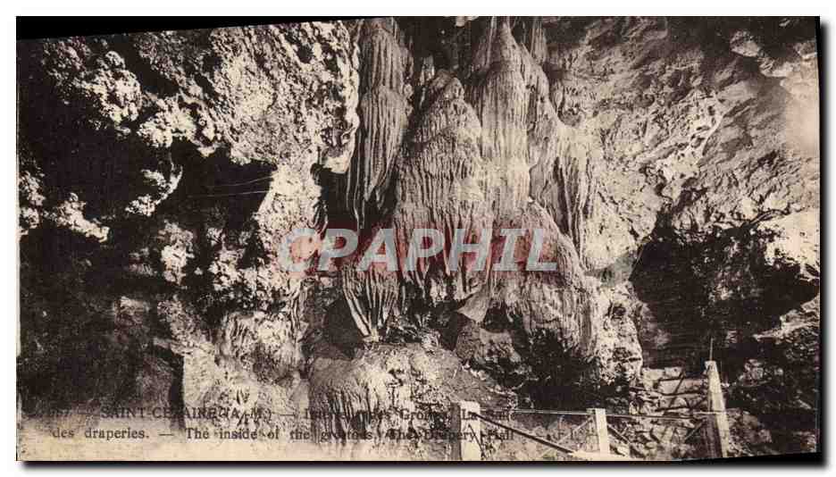 Saint-Cénaire (Loire) — Les draperies — Intérieur des grottes