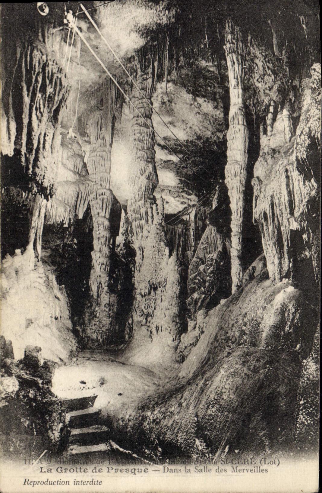 La Grotte de Presque — Dans la Salle des Merveilles — St-Céré (Lot)