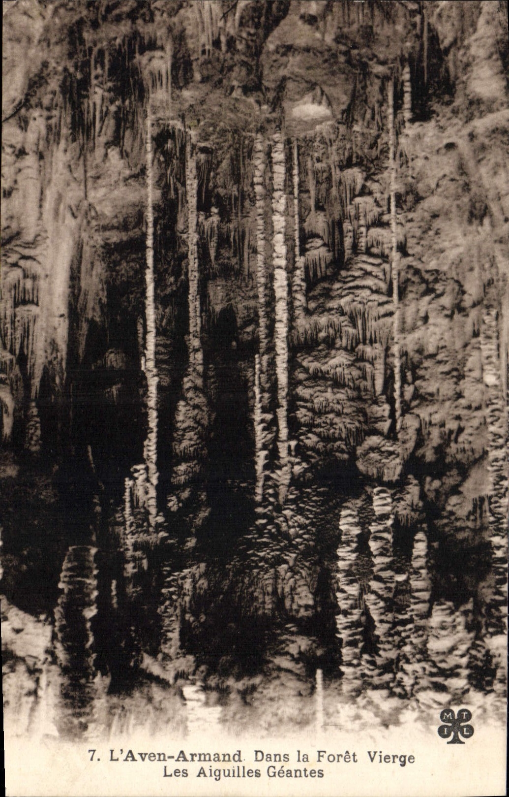 L'Aven-Armand — Les Aiguilles Géantes — MTPL