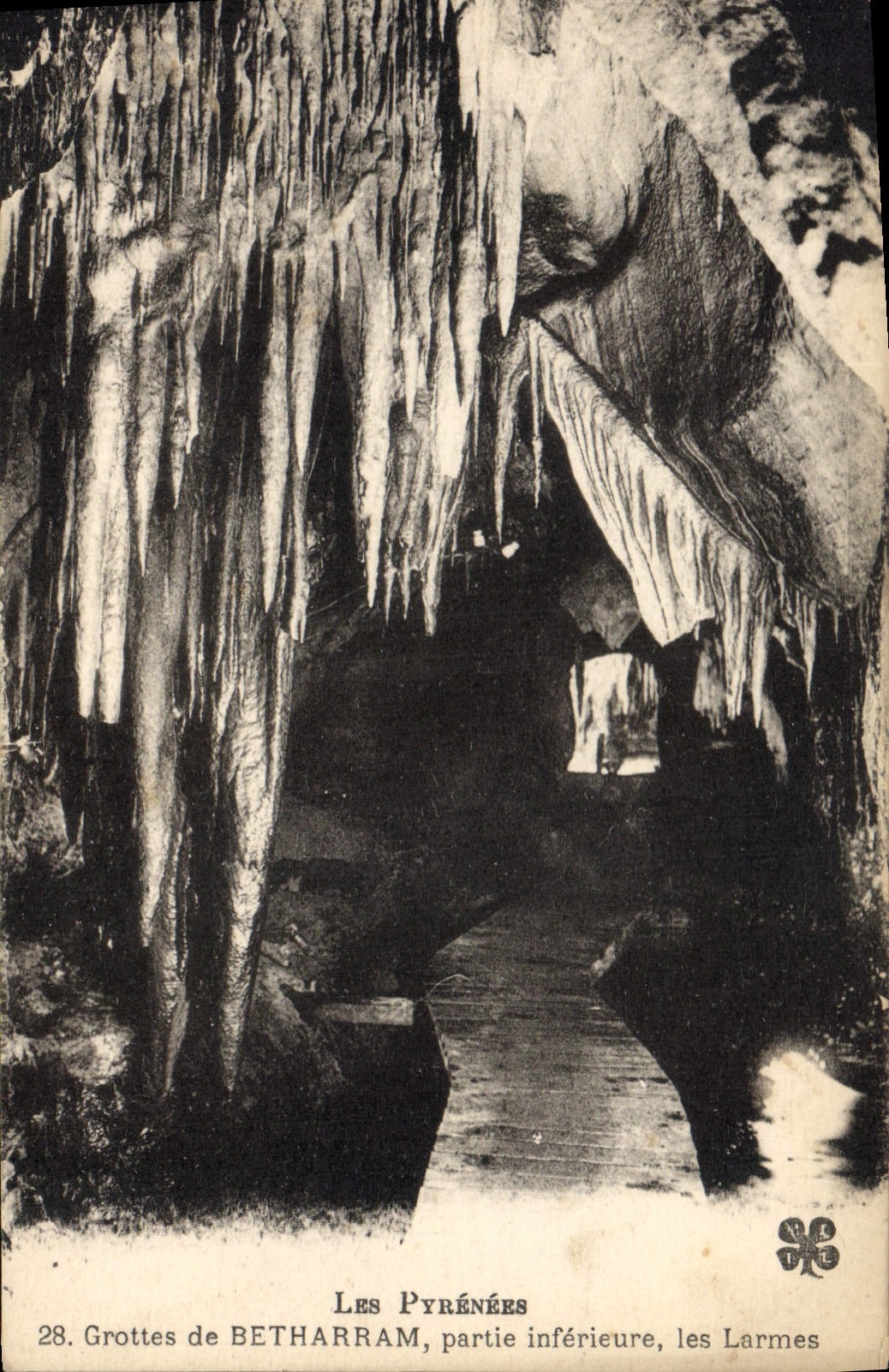 Grottes de BETHARRAM, partie inférieure, les Larmes — Les Pyrénées, n°28