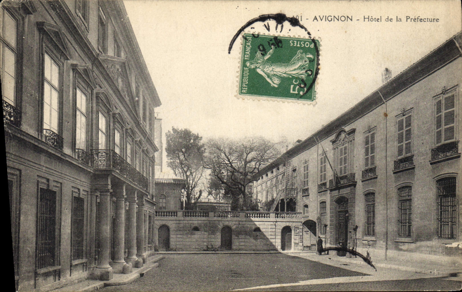 Avignon - Hôtel de la Préfecture — éditeur inconnu, n° de série non visible
