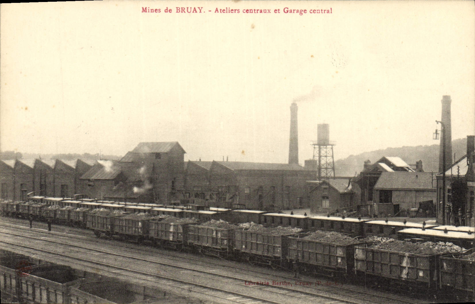 CPA Mine Mines de Bruay Ateliers centraux et Garage central Train