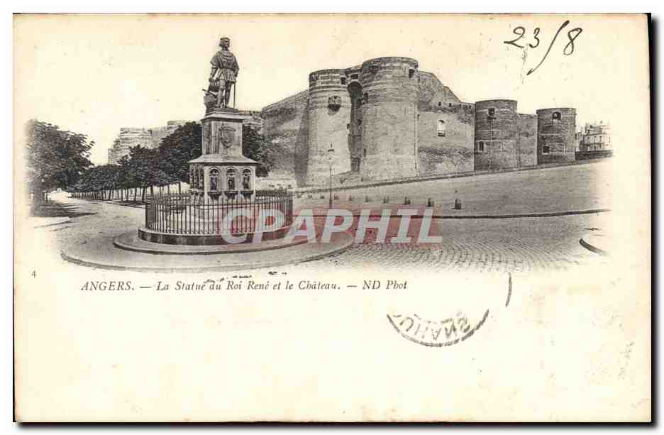 CPA Chateau Angers La statue du roi Rene et le chateau