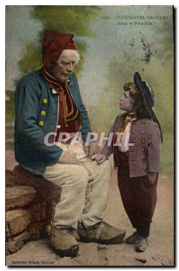 CPA Folklore Plougastel Daoulas Aieul et petit fils