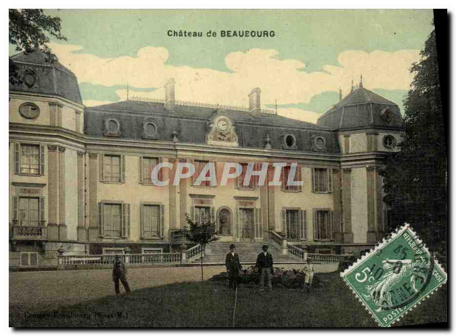 Château de BEAUBOURG — vue du château avec trois hommes et un enfant — éditeur A. Goupil, Beaubourg (S.-et-M.)
