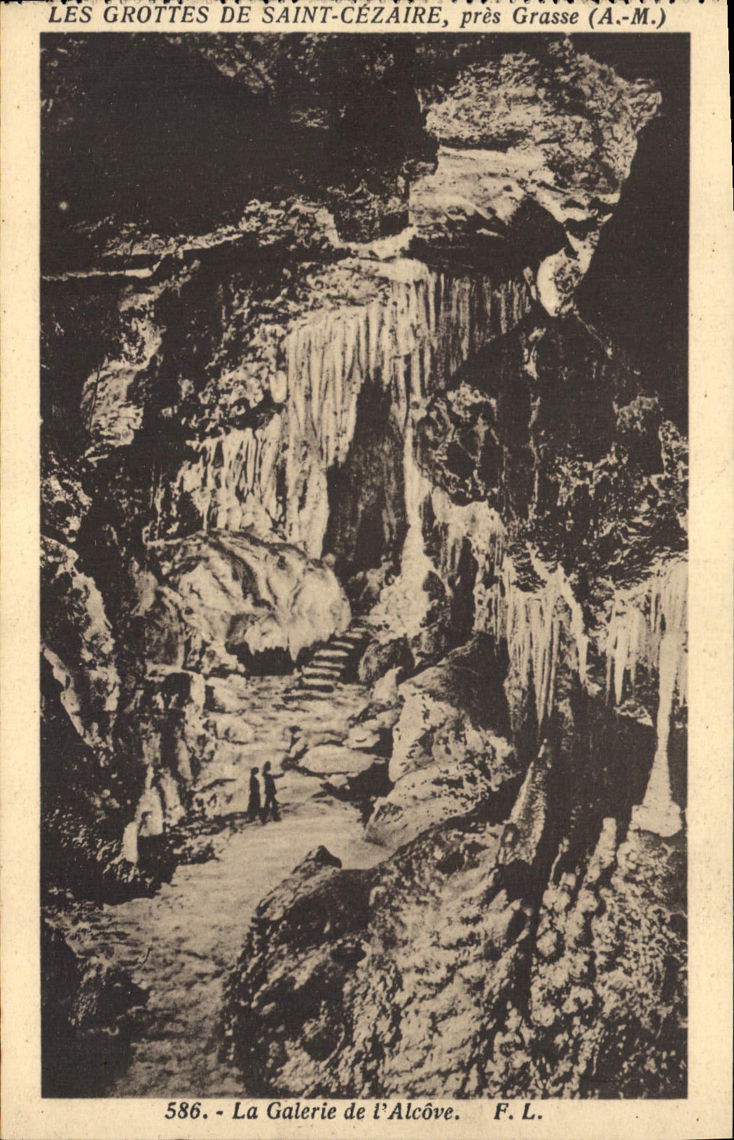 Les Grottes de Saint-Cézaire, près Grasse (A.-M.) — La Galerie de l'Alcôve — F.L. n°586