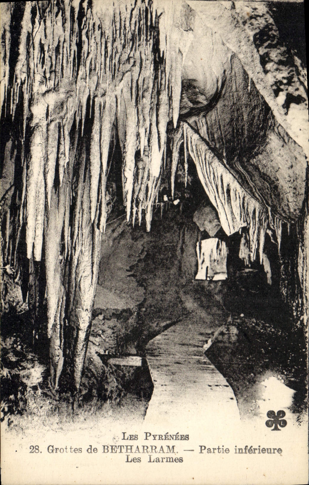 Grottes de BETHARRAM — Partie inférieure Les Larmes — Les Pyrénées