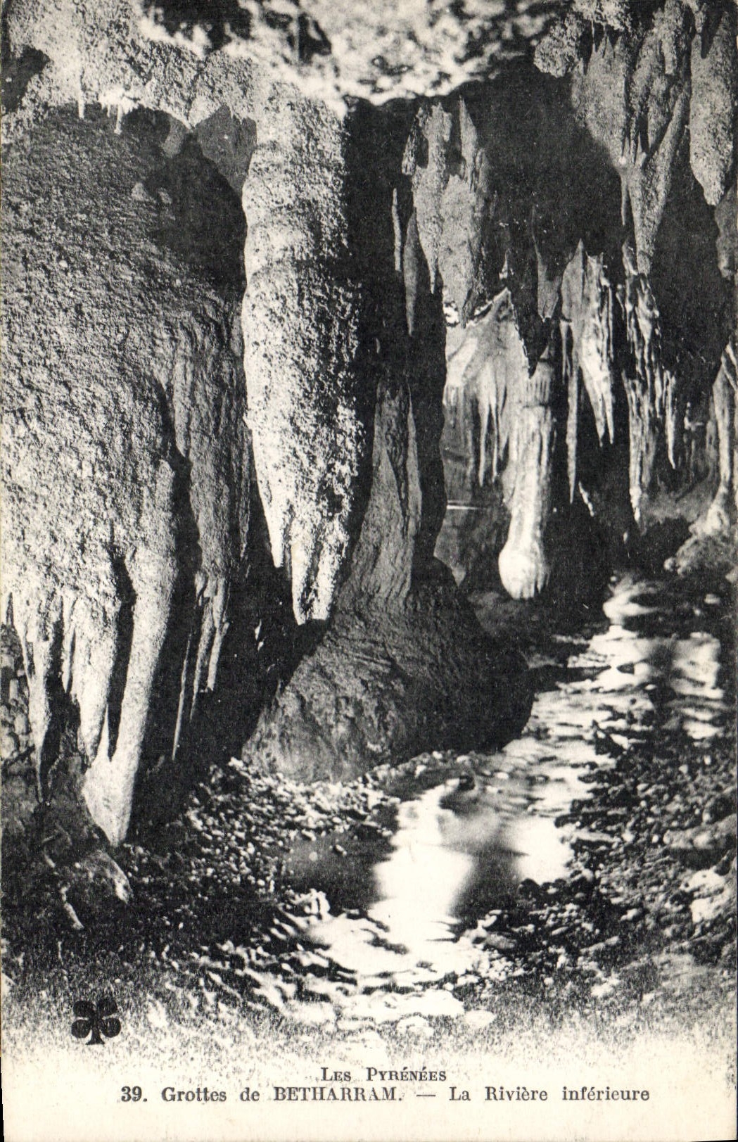 Groites de BETHARRAM — La Rivière inférieure — Les Pyrénées