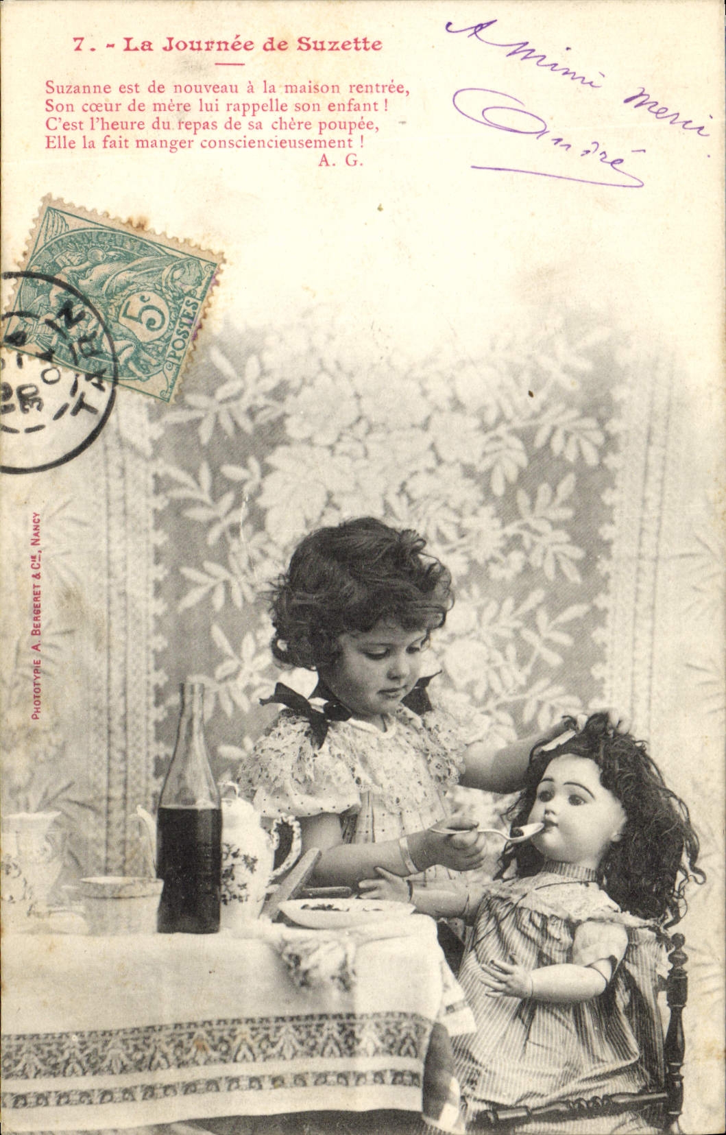 La Journée de Suzette — scène de nourrissage d'une poupée — Prototype A. Bergeret & Cie, Nancy